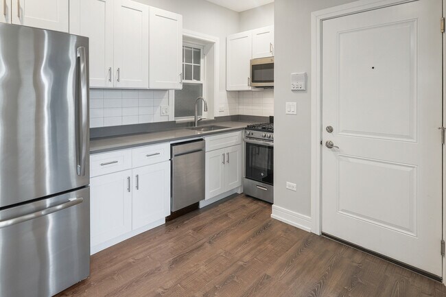 Foto del edificio - 6037 N Winthrop Ave