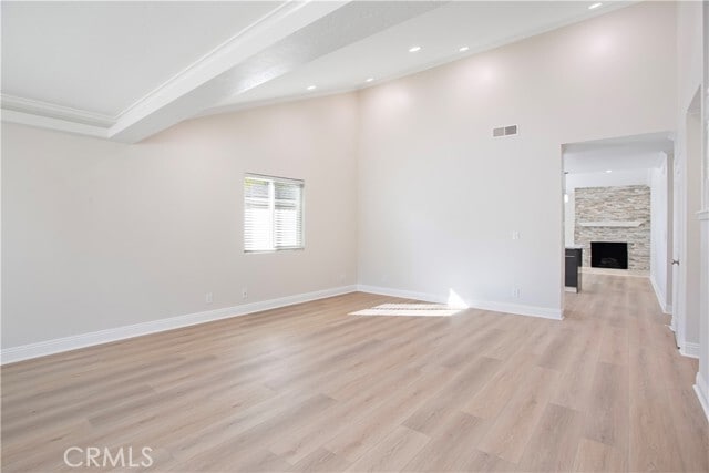 Foto del edificio - 26701 Calle Juanita