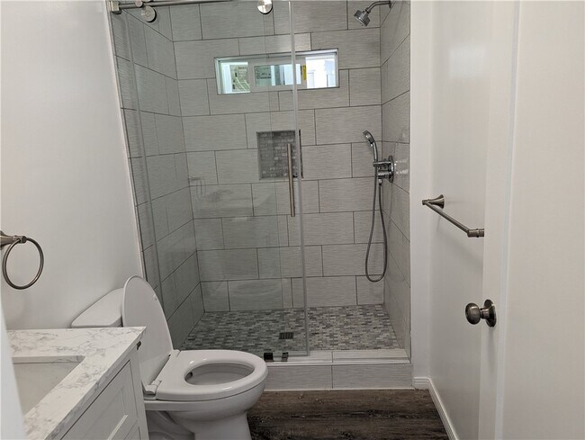 Foto del edificio - 27510 Cherry Creek Dr