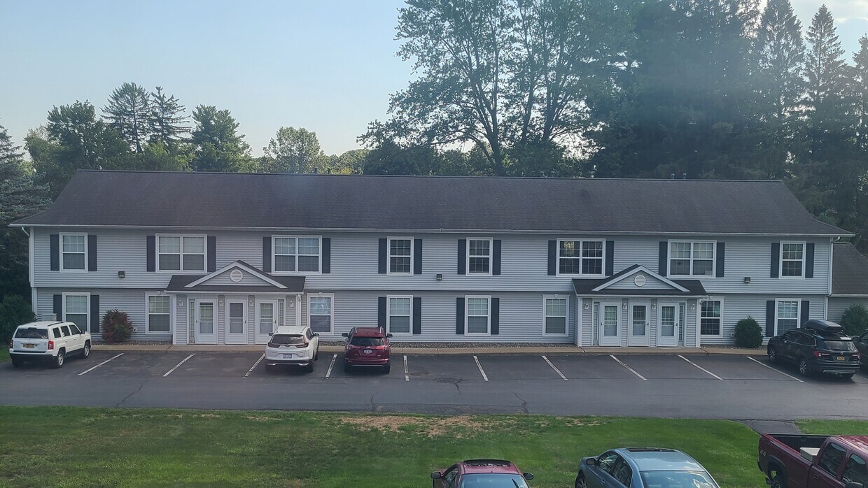 Primary Photo - 2100 Curry Rd