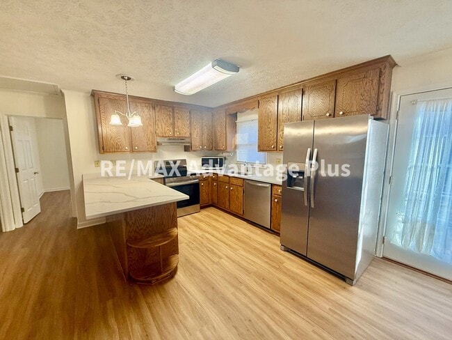 Building Photo - Spacious home with fiber internet close to Charlotte Court House