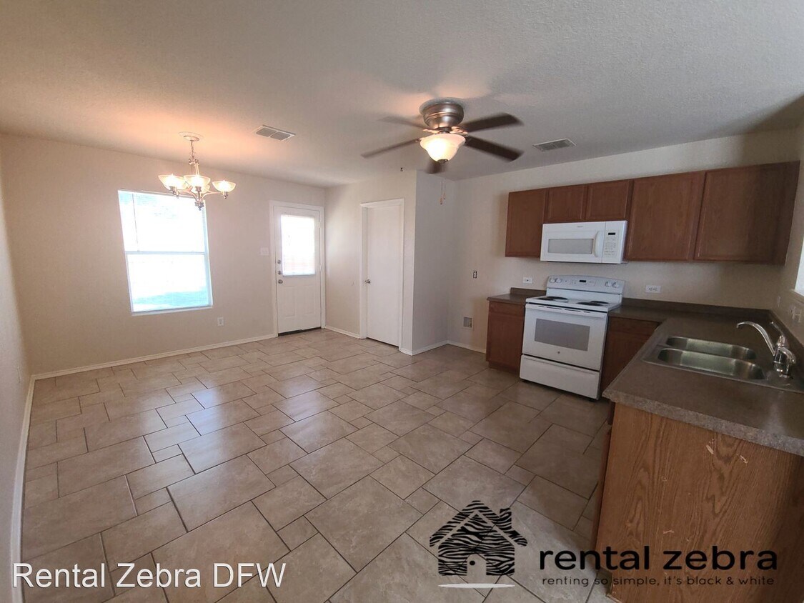 4 br, 2 bath House 12200 Shine Ave House Rental in Rhome, TX