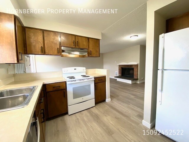Foto del edificio - 424 W Shannon Ave