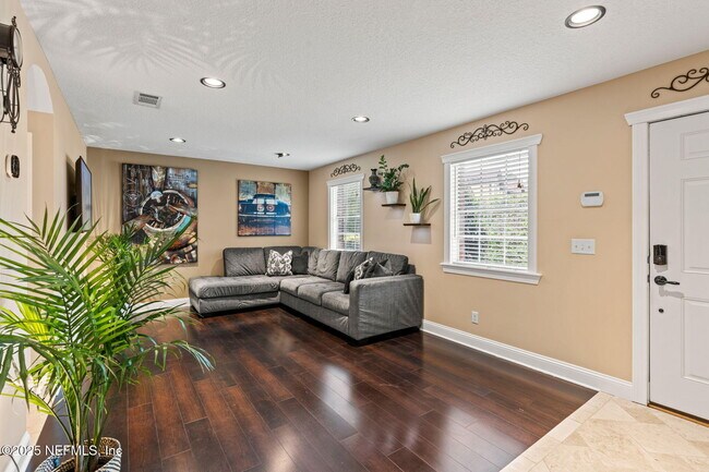 Foto del edificio - 4807 Evenlode Ln