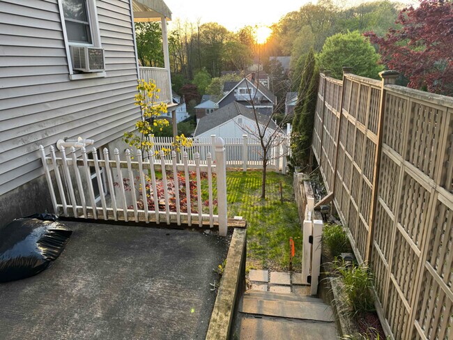 Foto del edificio - 123 Lakeview Ave