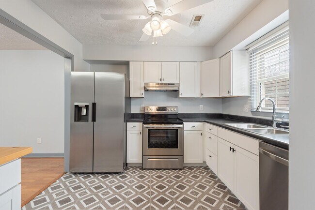 Foto del edificio - 4417 Washington Ct