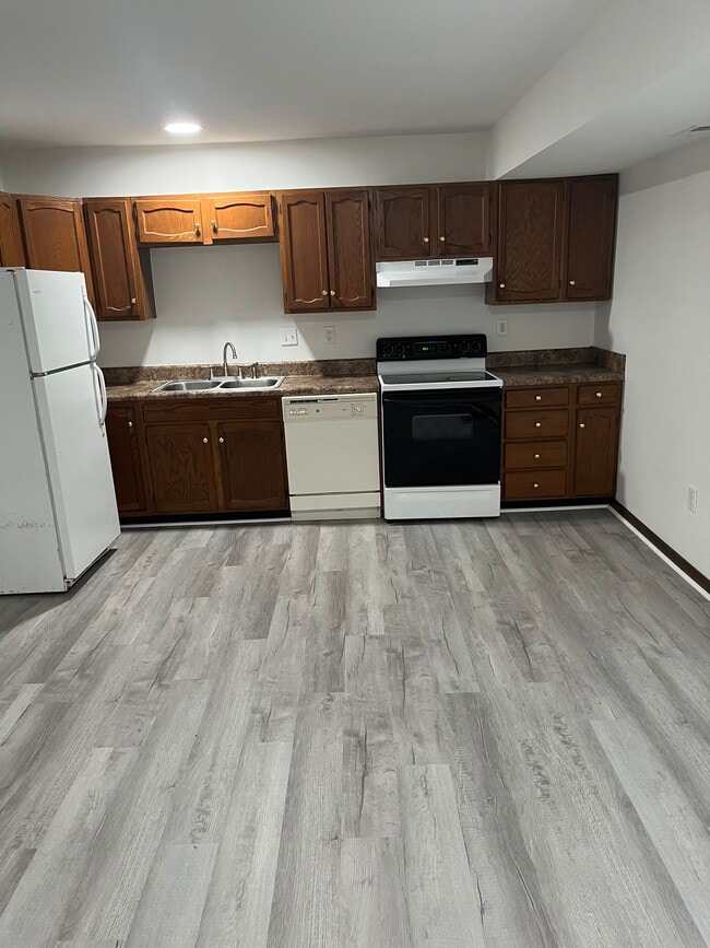 Building Photo - 5136 Pecan Dr
