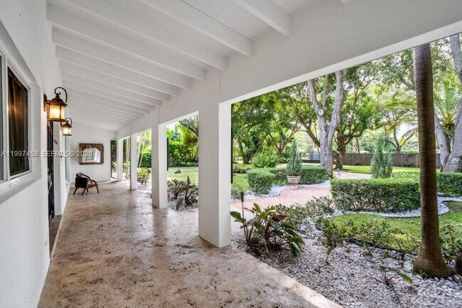 Foto del edificio - 7405 SW 79th Ct