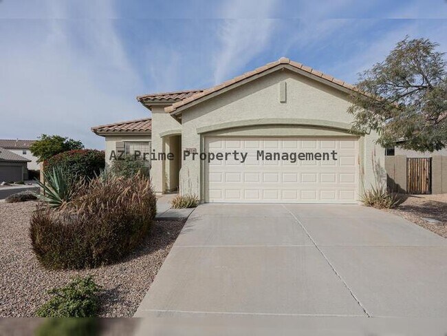 Building Photo - 2414 W Lewis and Clark Trail