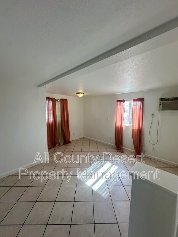Building Photo - 68607 Grove St