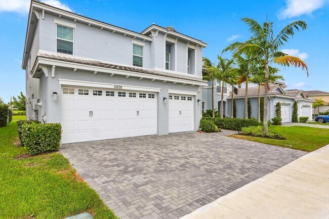 Foto del edificio - 5608 Macoon Wy