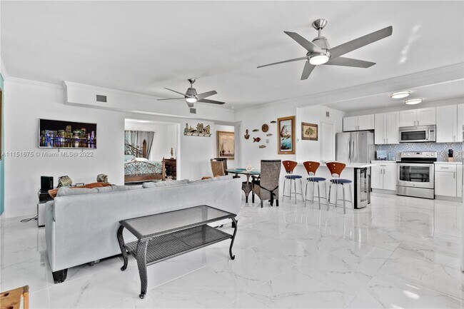 Building Photo - 75 Coral Dr