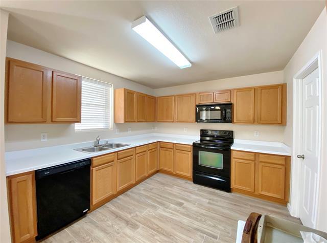 Foto del edificio - 5511 Green Ivy Rd