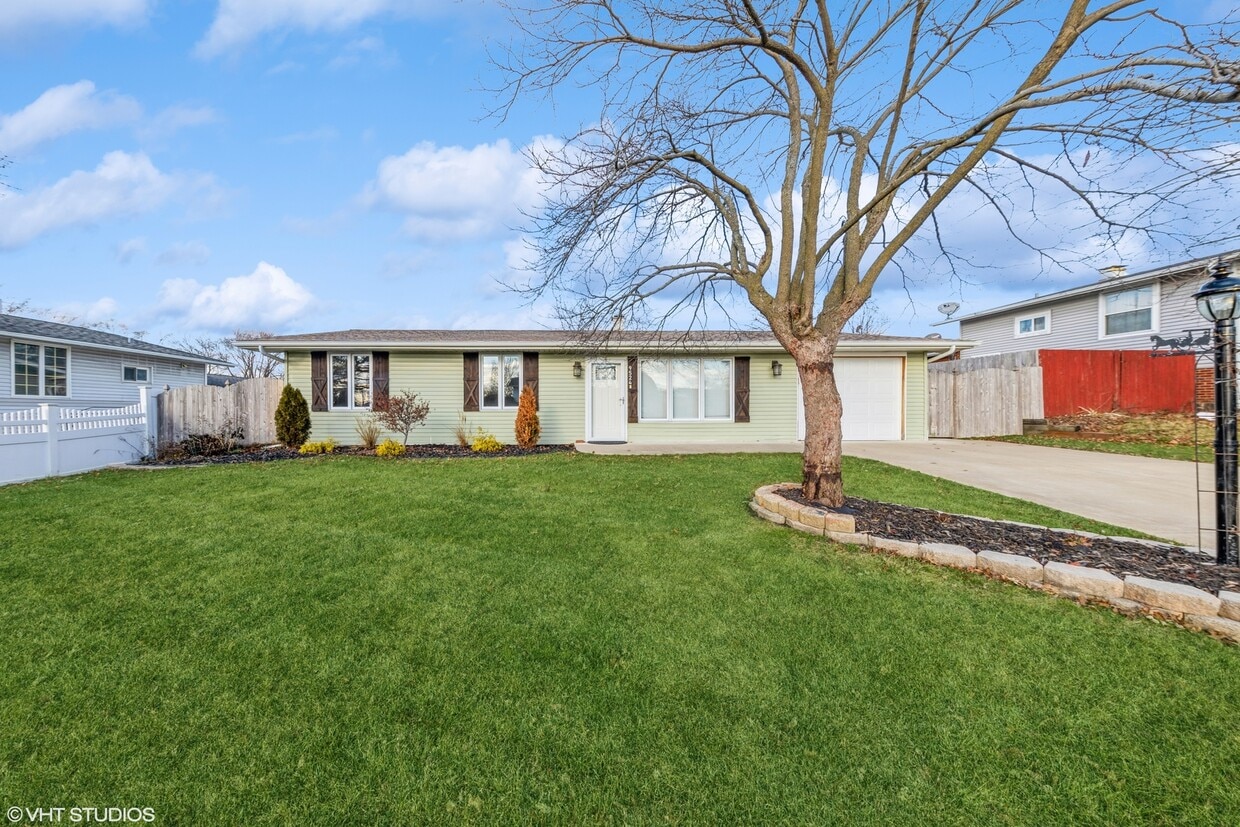 9524 Elm Ave, Mokena, IL 60448 House Rental in Mokena, IL