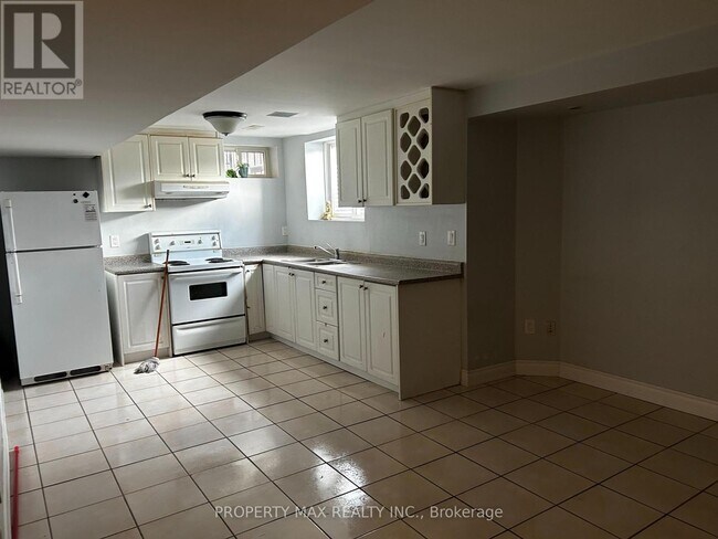 Building Photo - 30 Sedgegrass Way