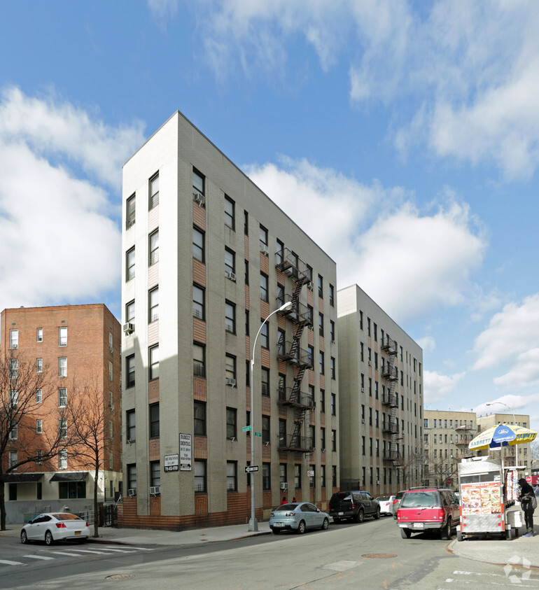 Primary Photo - Elevatored Apt. Bldg