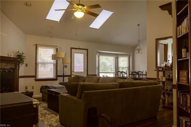 Foto del edificio - 116 Grays Landing