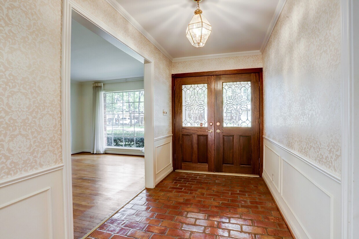 Foto principal - 11910 Laurie Ln