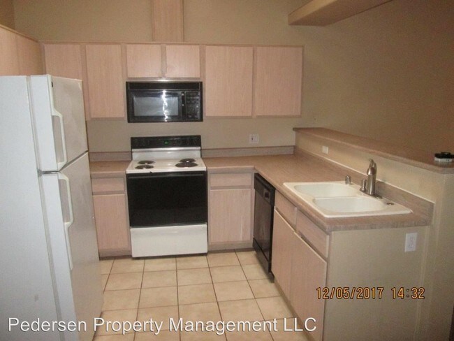 Building Photo - 5753 S Estrella Rd
