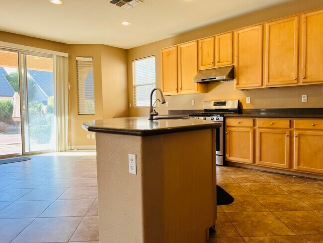 Building Photo - 1177 W Laredo Ave