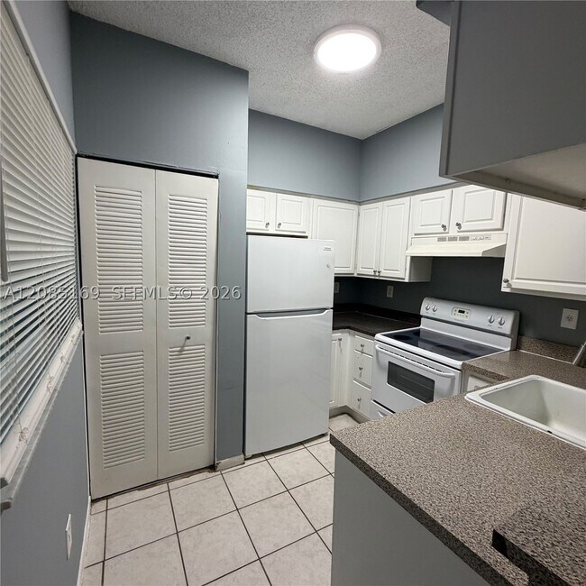 Foto del edificio - 1851 NW 96th Terrace