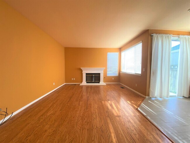 Building Photo - 15 Parkridge Cir