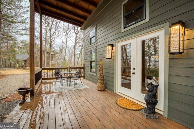 Building Photo - 642 Crabapple Dr