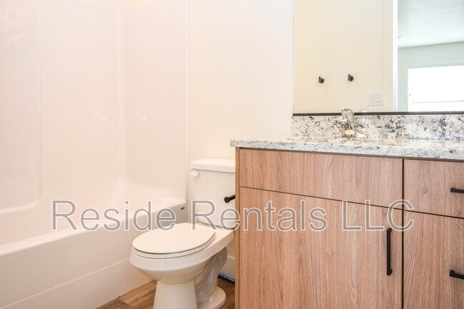 Foto del edificio - 27 N Gateway Dr