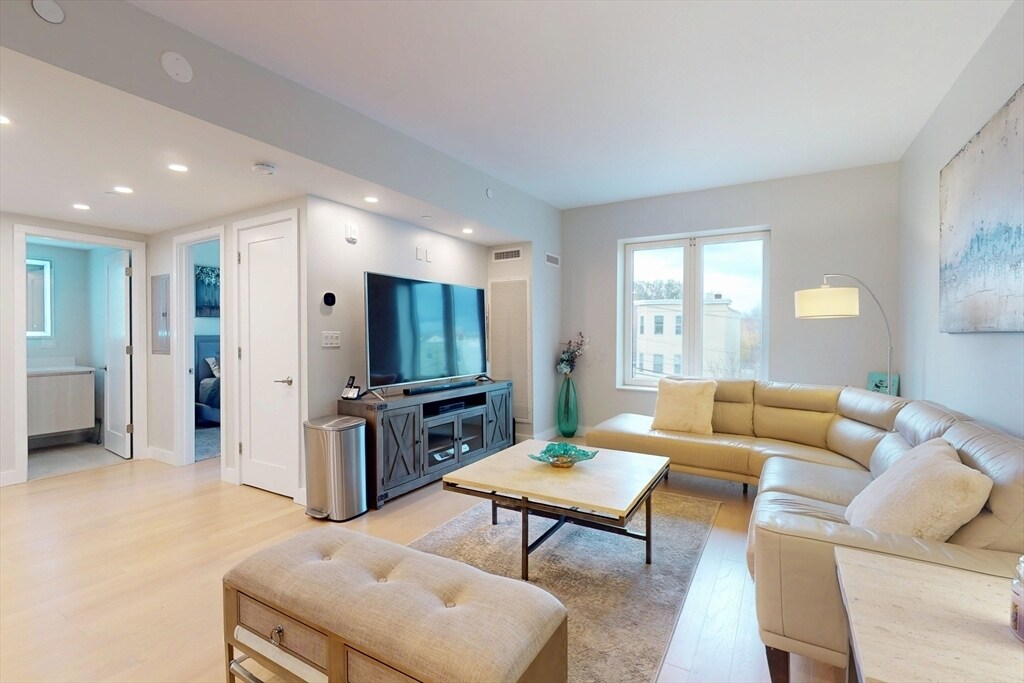 Foto principal - 932 Broadway