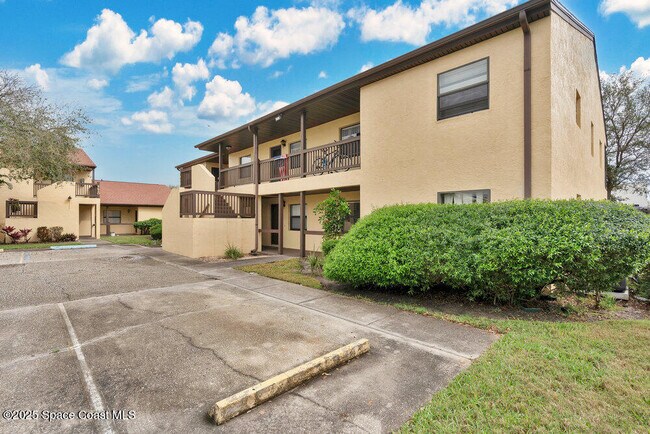Foto del edificio - 5610 N Banana River Blvd