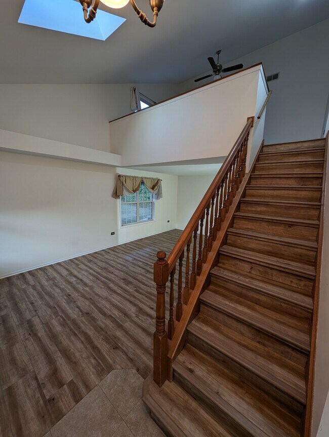 Foto del edificio - 3524 Willowview Ct