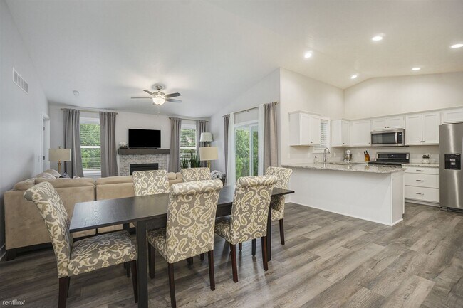 Foto del edificio - 2 br, 2 bath Condo - 2056 Hailey Ct