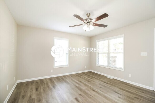 Foto del edificio - 3 Bedroom Pet-Friendly Home in Winston-Sal...