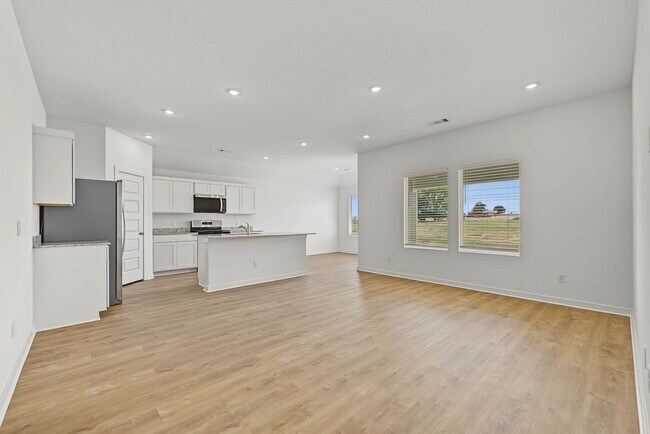 Building Photo - 530 Riggs St