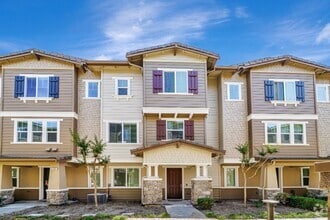 Building Photo - 6704 S Mariposa Ln