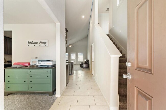 Foto del edificio - 2910 High Garden Ln