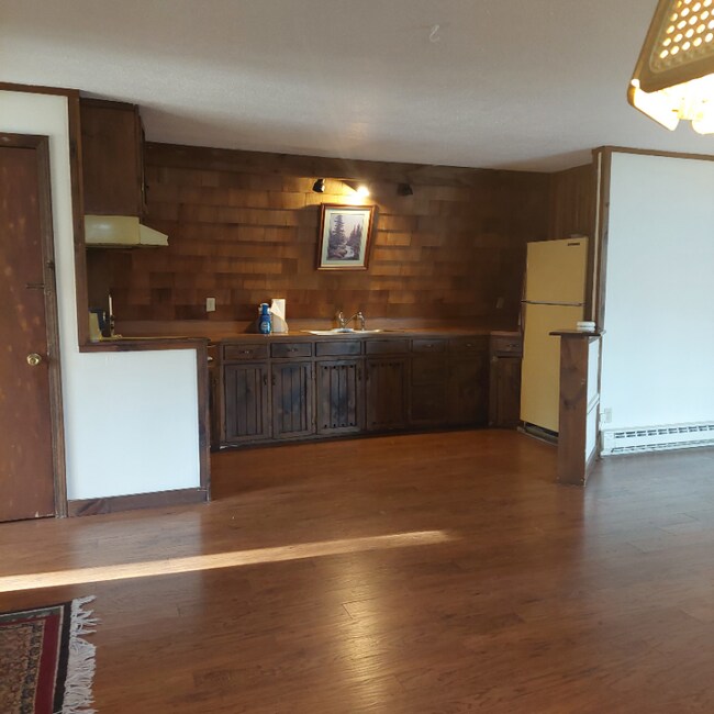 50 Casco Rd Unit 1, Naples, ME 04055 Room for Rent in Naples, ME