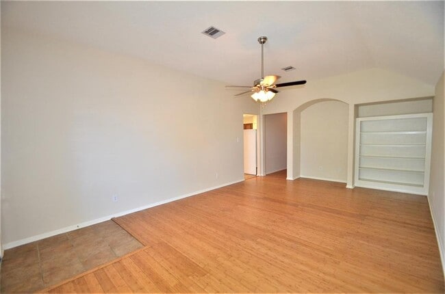 Building Photo - 2307 Stiller Ridge Way