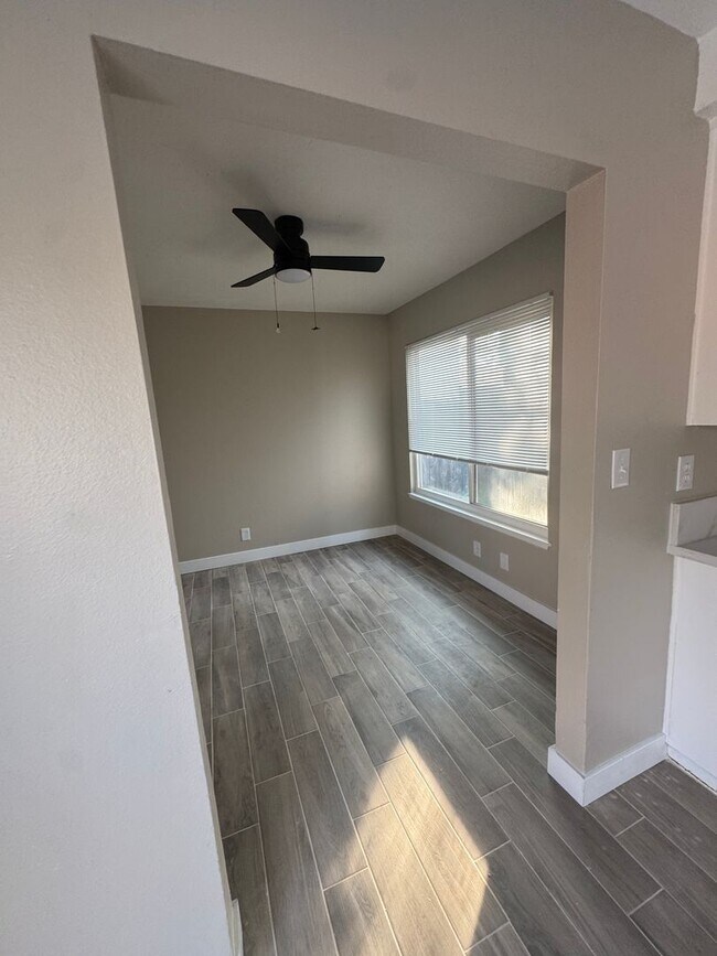 Foto del edificio - Newly Remodeled home for you!