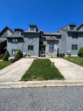 Building Photo - 105 Foxfire Dr