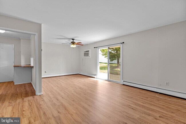 Foto del edificio - 18 Hilltop Rd