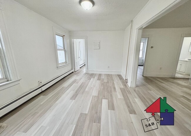 Foto del edificio - 94 Malletts Bay Ave