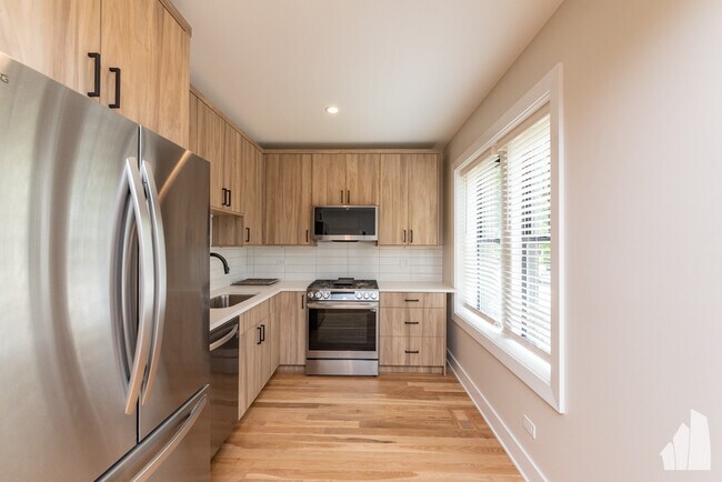 Foto del edificio - 4853 N Seeley Ave