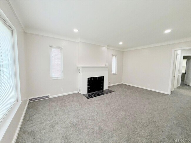 Foto del edificio - 10630 Whitehill St