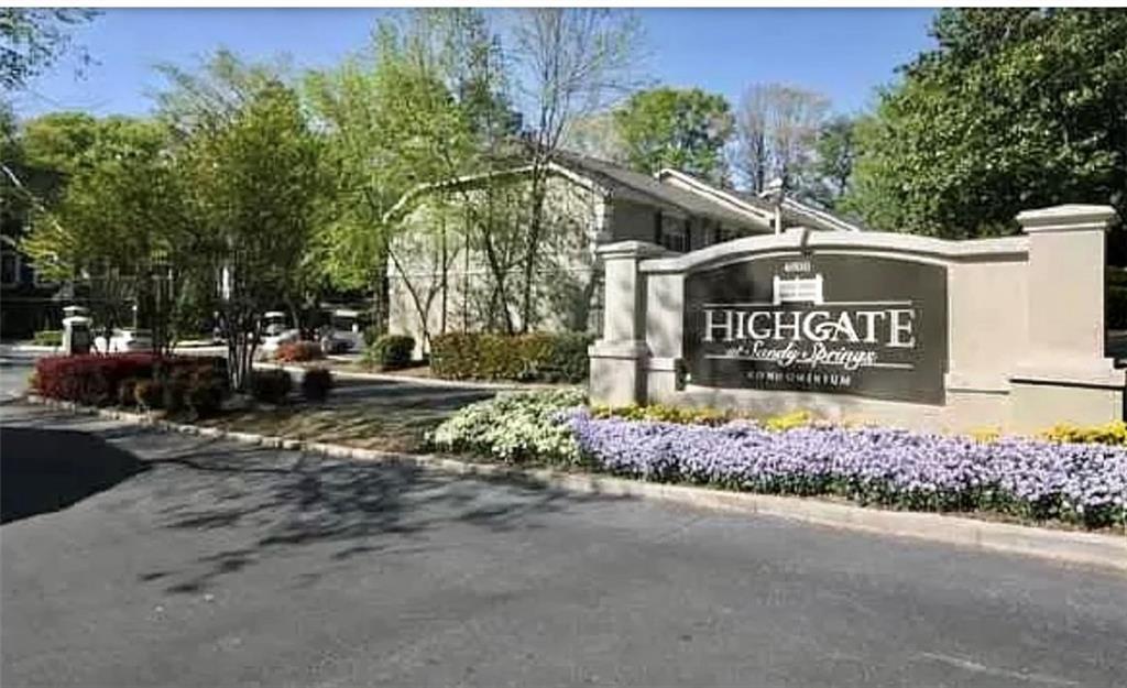 Primary Photo - 6900 Roswell Rd