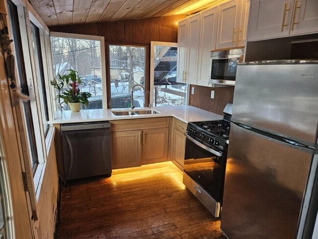 Building Photo - 87 Arcadian Trail