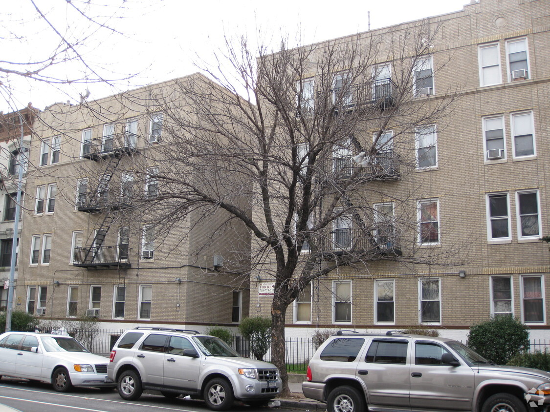 Building Photo - 1120 Bergen Street Apartments