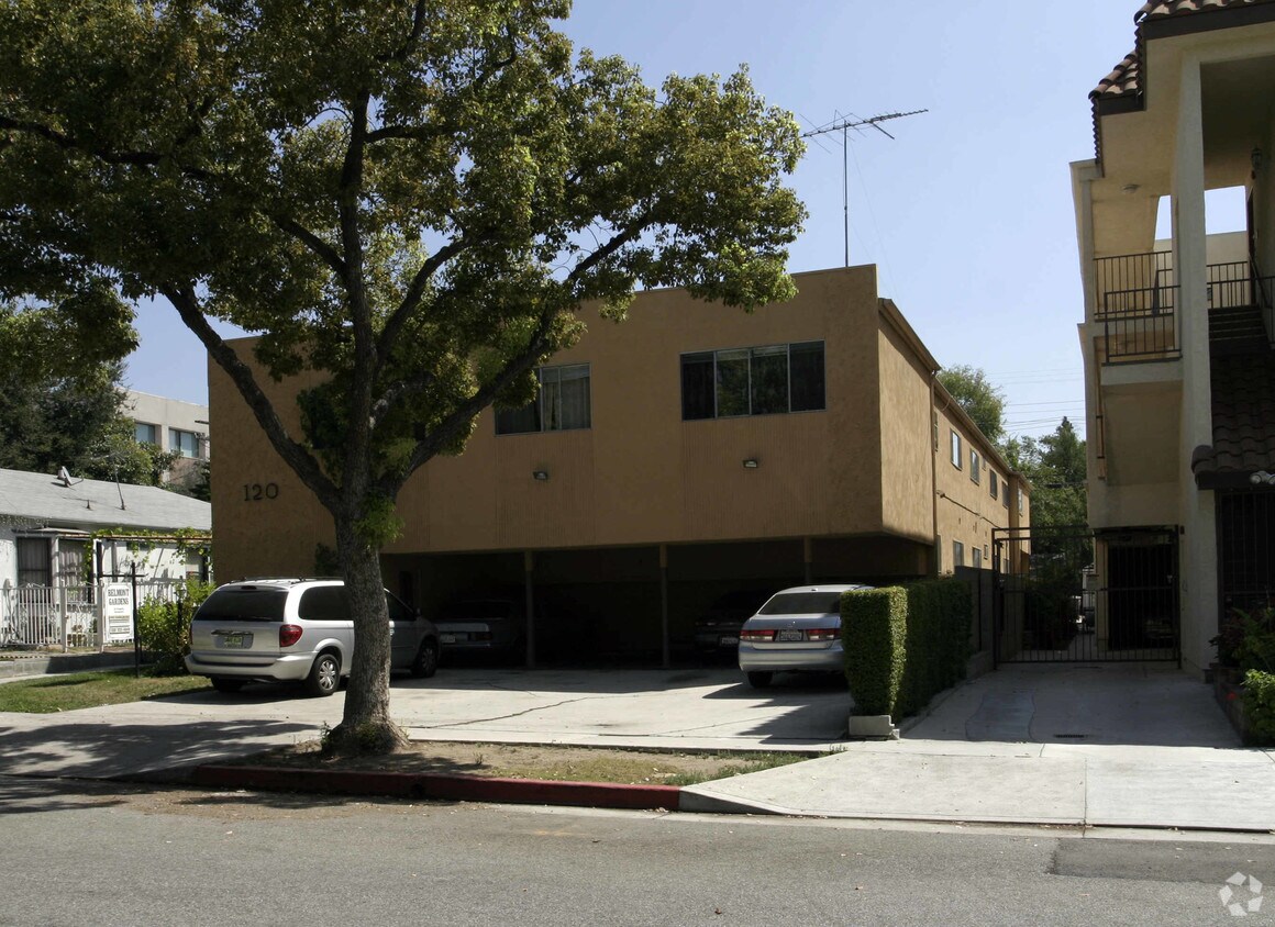 Building Photo - 120 S Belmont St