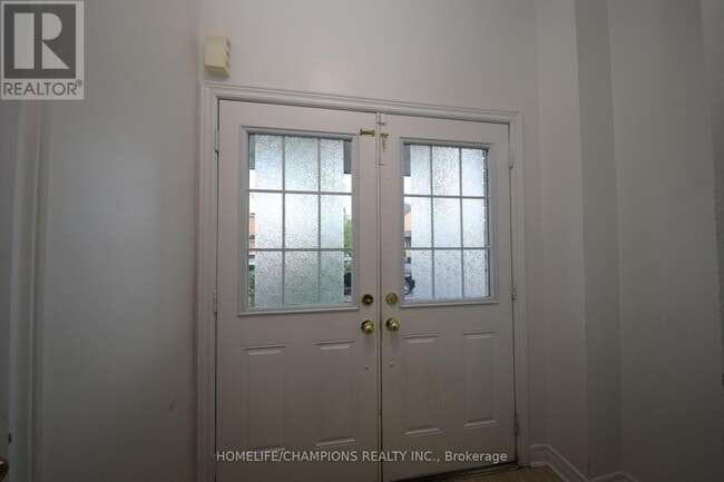 Building Photo - 1524 Bruny Ave