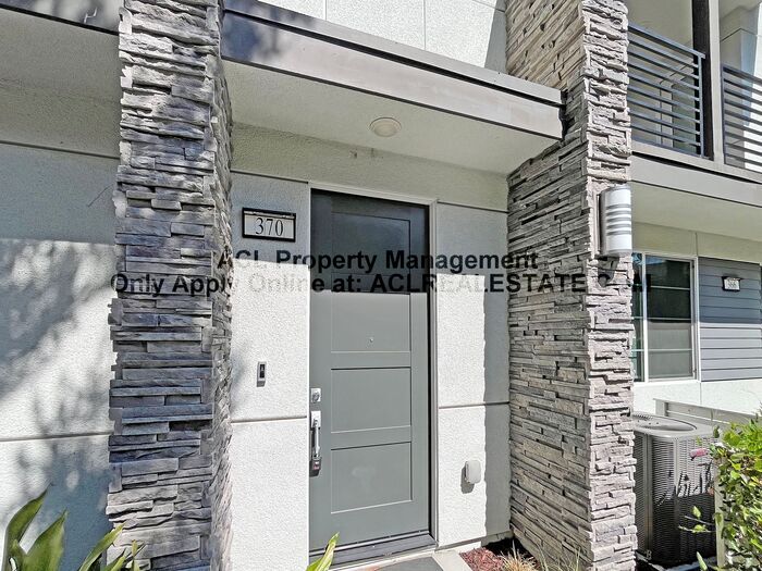 Primary Photo - Modern 4-Bedroom Home with Solar, EV Charg...